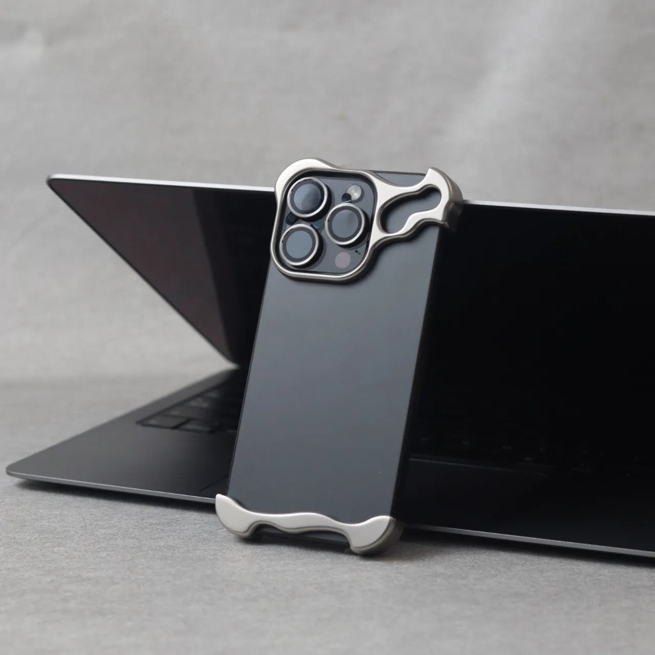 Zinc Alloy Suitable For IPhone Cases